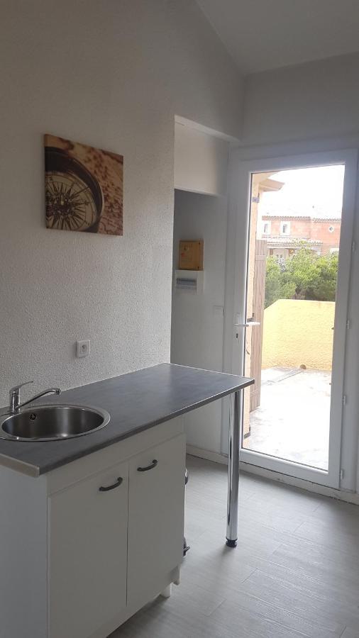 פלורי Appartement T2 Avec Cabine A St Pierre La Mer מראה חיצוני תמונה